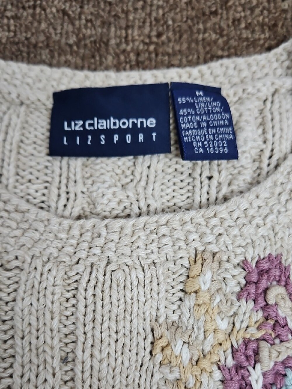 Liz Claiborne Cream Cable-Knit Sleeveless Sweater with Floral Embroidery Sz M - Picture 3 of 6